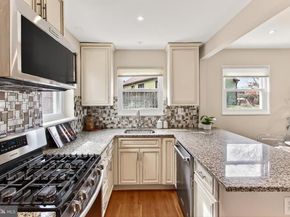 905 N Mckinley Road, Arlington VA 22205