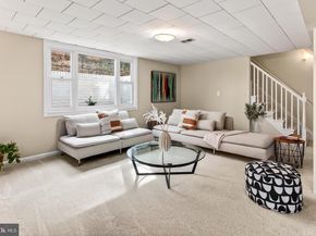 905 N Mckinley Road, Arlington VA 22205