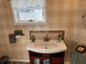 587 Moreland Road, Huntingdon Valley PA 19006