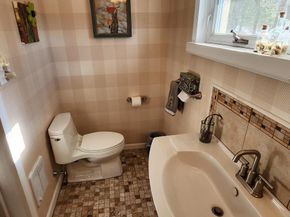 587 Moreland Road, Huntingdon Valley PA 19006