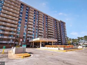 1808 Old Meadow Road 1105, Mclean VA 22102