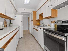 1808 Old Meadow Road 1105, Mclean VA 22102
