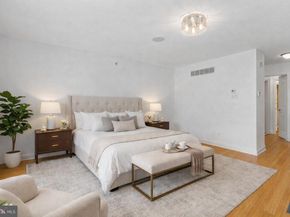 1004 N Bodine Street, Philadelphia PA 19123