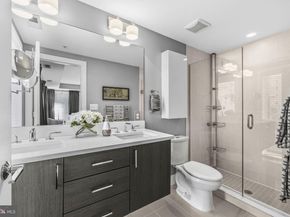 2012 NW Kalorama Road NW 8, Washington DC 20009