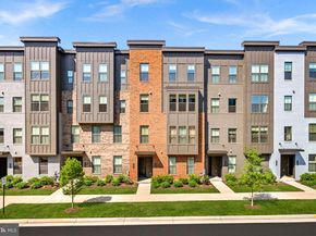 2240 Woodland Gap Terrace, Herndon VA 20171