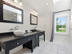 1682 Clydesdale Circle, Yardley PA 19067