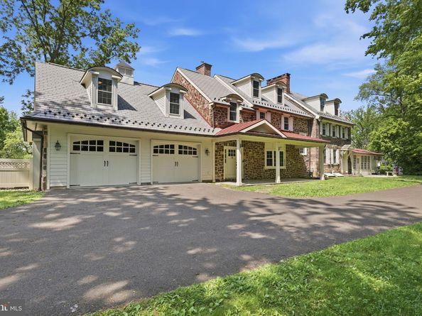 1682 Clydesdale Circle, Yardley PA 19067