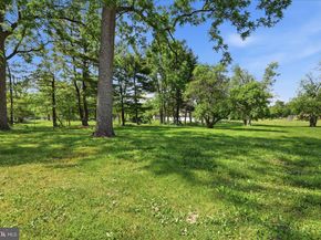 1682 Clydesdale Circle, Yardley PA 19067