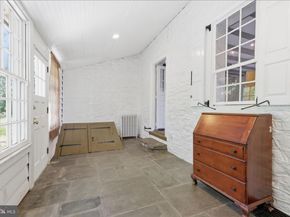 1682 Clydesdale Circle, Yardley PA 19067