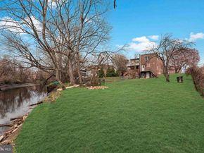 1090 Eddystone Avenue, Eddystone PA 19022