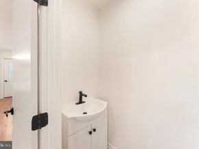1090 Eddystone Avenue, Eddystone PA 19022