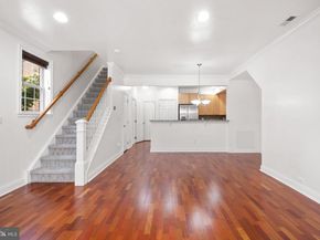 201 Commodore Court, Philadelphia PA 19146