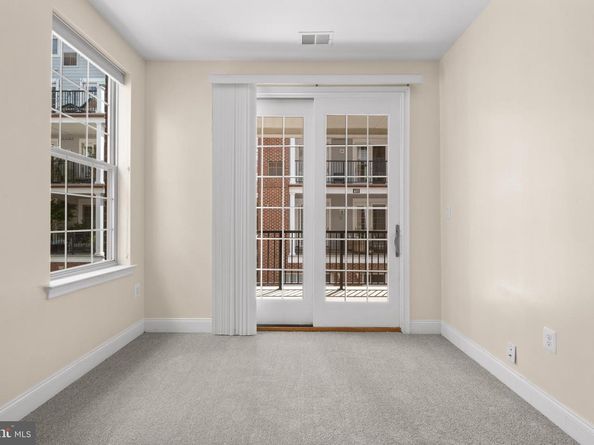 201 Commodore Court, Philadelphia PA 19146