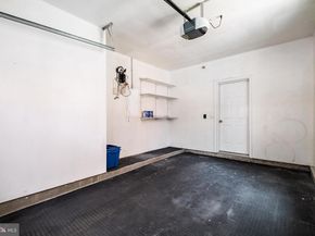 201 Commodore Court, Philadelphia PA 19146