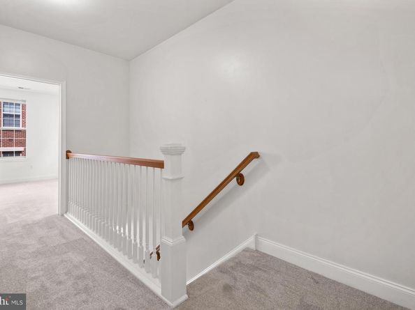 201 Commodore Court, Philadelphia PA 19146