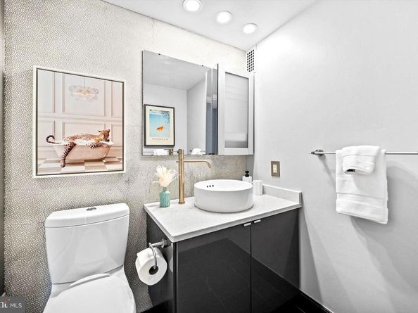 3001 Veazey Terrace NW 710, Washington DC 20008