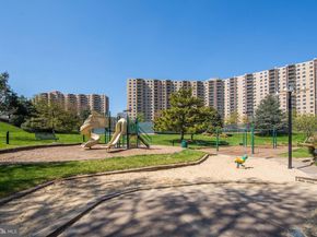 309 Yoakum Parkway 306, Alexandria VA 22304