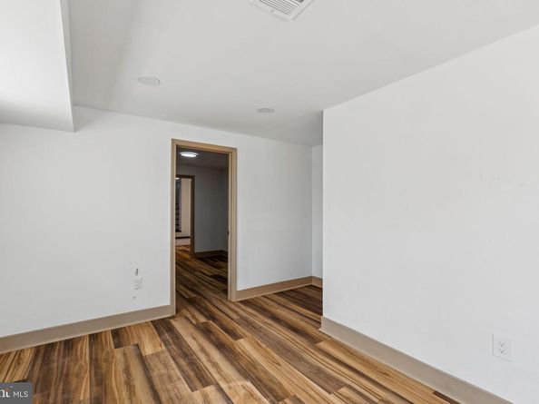 5337 W Columbia Avenue, Philadelphia PA 19131