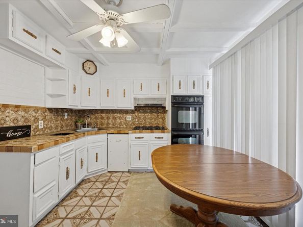 9202 Treaty Road, Philadelphia PA 19114