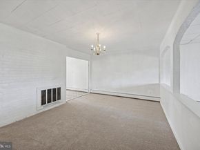 9202 Treaty Road, Philadelphia PA 19114