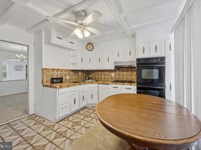 9202 Treaty Road, Philadelphia PA 19114