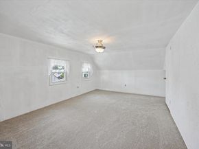 9202 Treaty Road, Philadelphia PA 19114