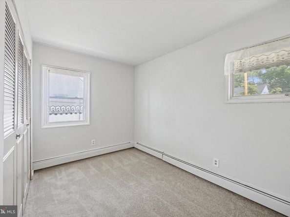 9202 Treaty Road, Philadelphia PA 19114