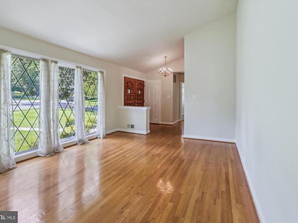 3909 Woodlawn Road, Chevy Chase MD 20815