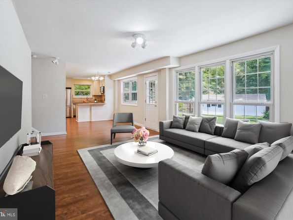 3909 Woodlawn Road, Chevy Chase MD 20815