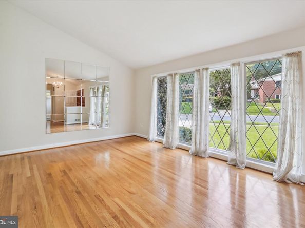 3909 Woodlawn Road, Chevy Chase MD 20815