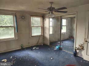 325 W Manheim Street, Philadelphia PA 19144