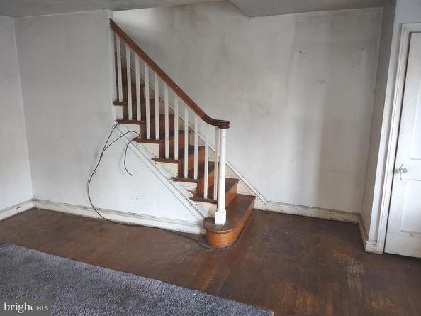 325 W Manheim Street, Philadelphia PA 19144