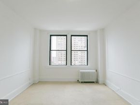1324 Locust Street 1522, Philadelphia PA 19107