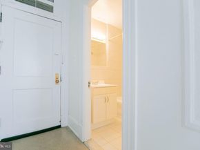 1324 Locust Street 1522, Philadelphia PA 19107