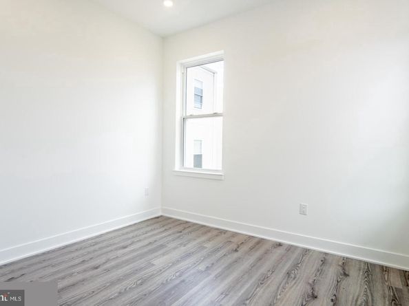 3861 Fairmount Avenue, Philadelphia PA 19104