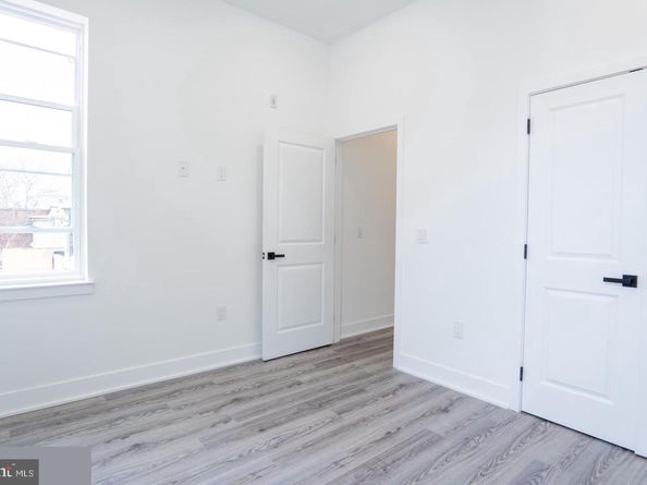 3861 Fairmount Avenue, Philadelphia PA 19104