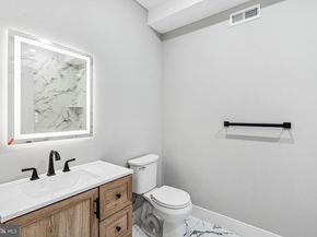 717 Mercy Street, Philadelphia PA 19148