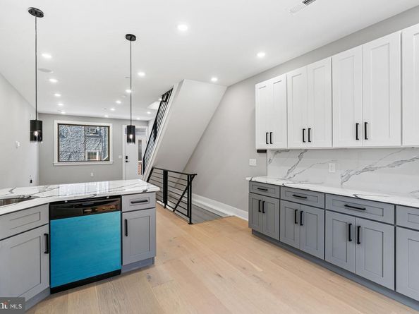 717 Mercy Street, Philadelphia PA 19148