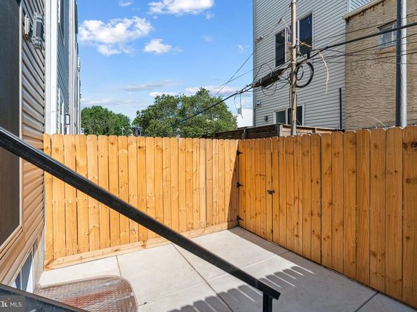 717 Mercy Street, Philadelphia PA 19148