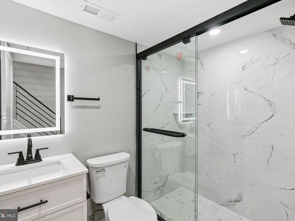 717 Mercy Street, Philadelphia PA 19148