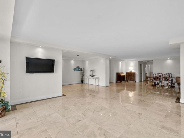 1800 Old Meadow Road 1512  1513, Mclean VA 22102