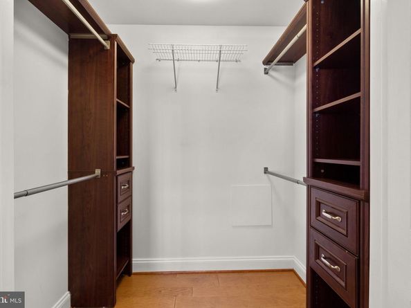 1800 Old Meadow Road 1512  1513, Mclean VA 22102