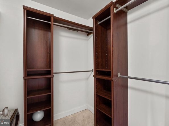 1800 Old Meadow Road 1512  1513, Mclean VA 22102