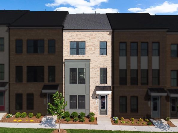 13928 Aviation Place, Herndon VA 20171