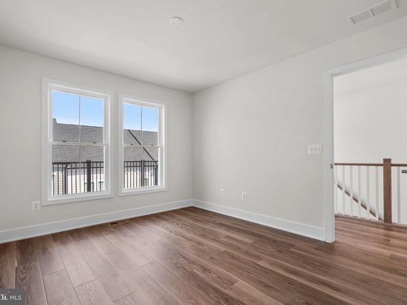 13928 Aviation Place, Herndon VA 20171