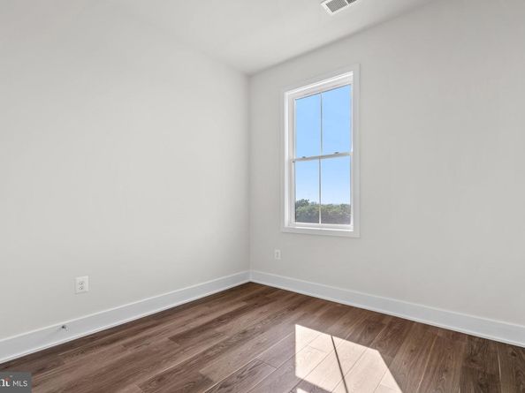 13928 Aviation Place, Herndon VA 20171