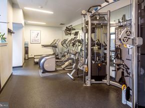 210 W Washington Square 12NW, Philadelphia PA 19106