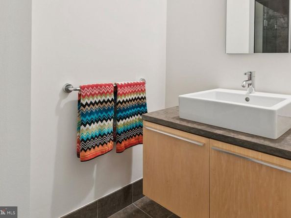 210 W Washington Square 12NW, Philadelphia PA 19106