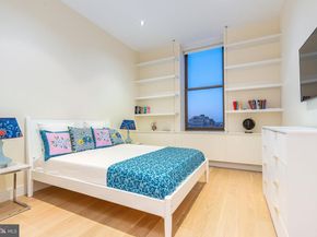 210 W Washington Square 12NW, Philadelphia PA 19106