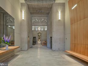 210 W Washington Square 12NW, Philadelphia PA 19106